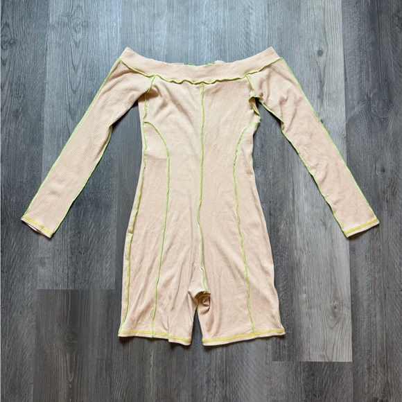 Fashion Nova Ribbed Romper Taupe Neon Green NEW Medium Edgy - Picture 6 of 11